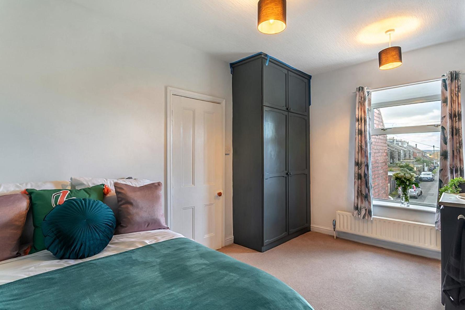 The Harrogate House - 4 Bed Townhouse Apartment Exterior photo