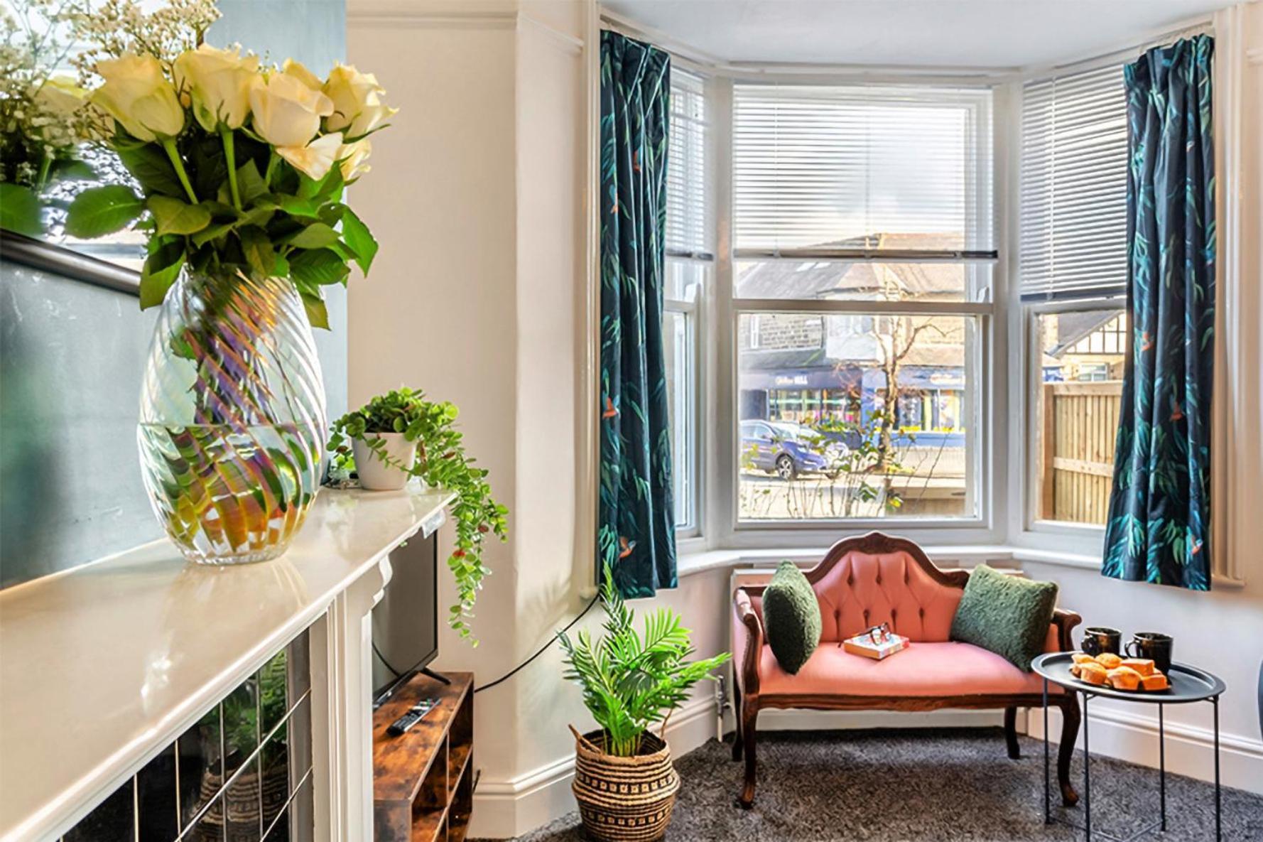 The Harrogate House - 4 Bed Townhouse Apartment Exterior photo