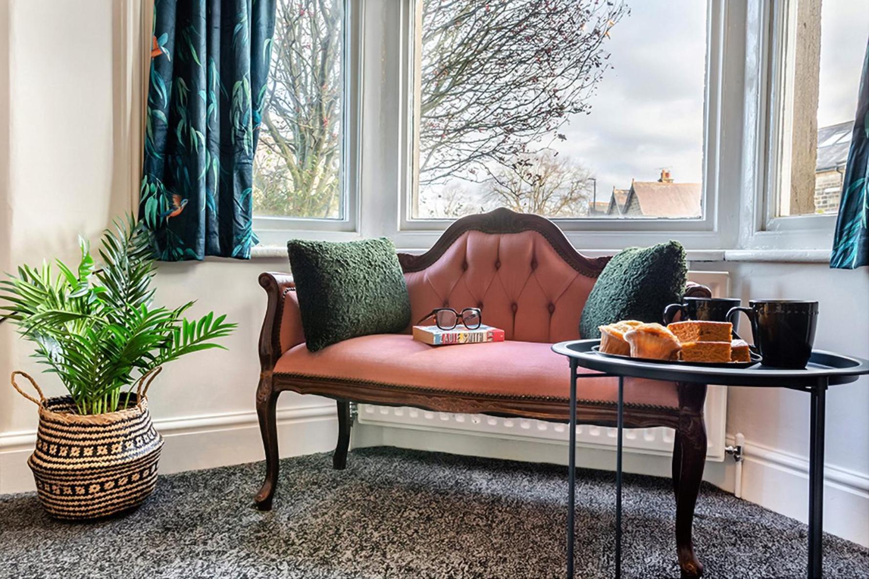 The Harrogate House - 4 Bed Townhouse Apartment Exterior photo